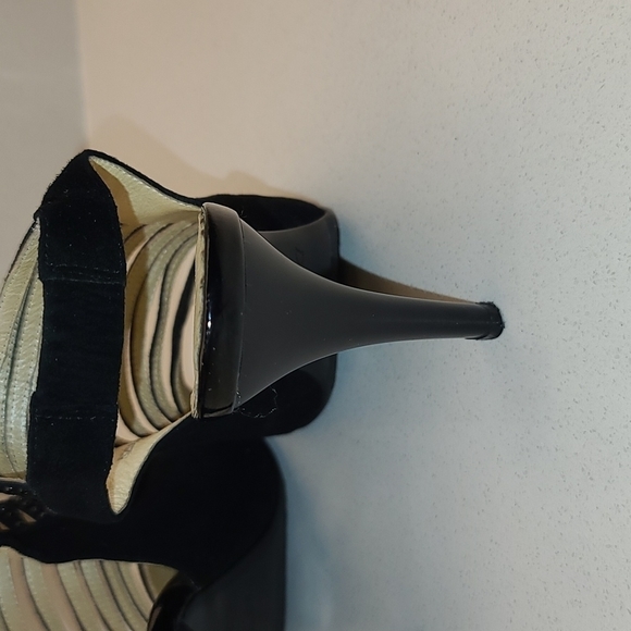 Black suede slingback heels size US 6.5 - Picture 9 of 10